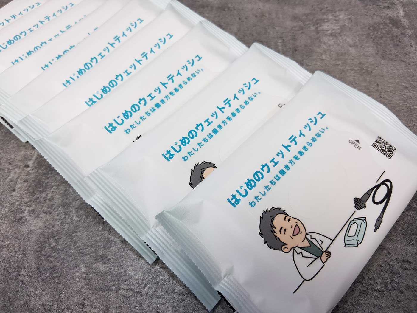 独版(全面印刷)アルコールウェットティッシュ_ADtissue_ノベルティ.jpg